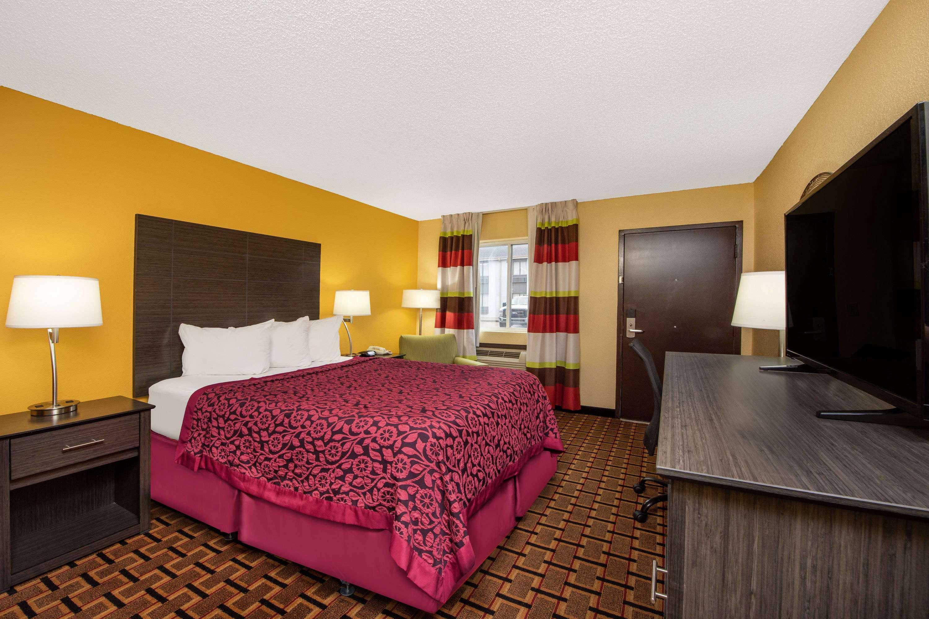 Days Inn By Wyndham Carthage Zewnętrze zdjęcie